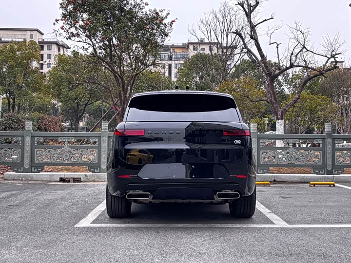 2025 Land Rover Range Rover Sport