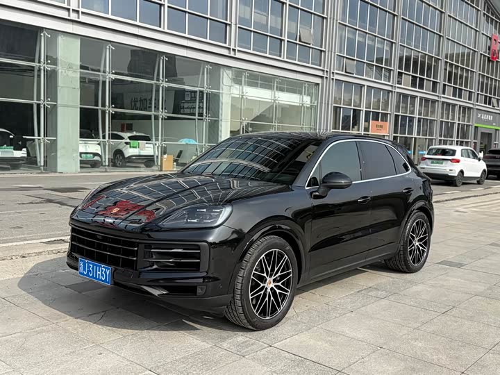 2025 Porsche Cayenne