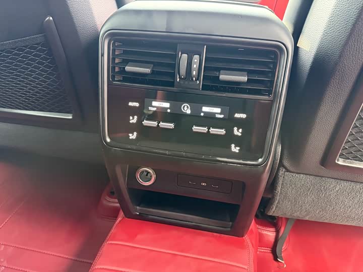 Porsche Cayenne 2025 2025款 Cayenne 3.0T 逐梦版