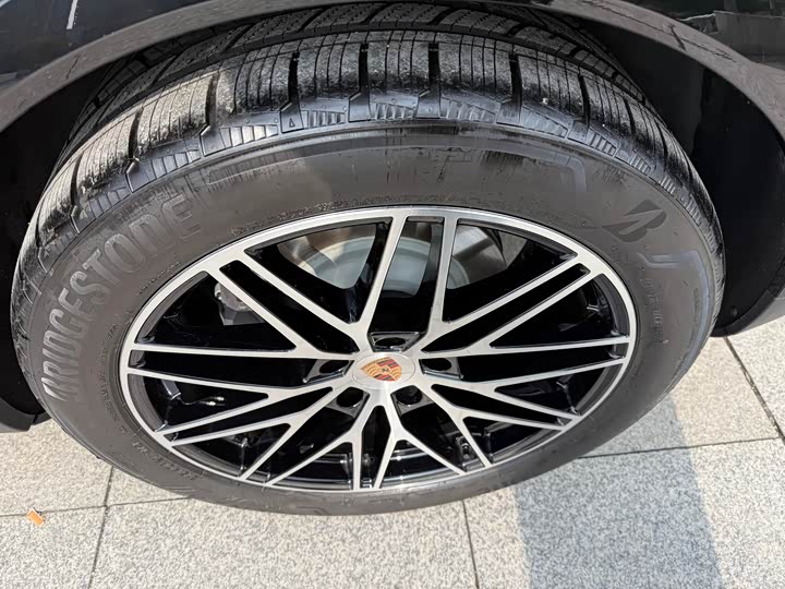 Porsche Cayenne 2025 2025款 Cayenne 3.0T 逐梦版