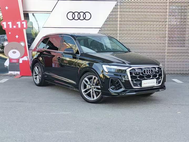 Audi Q7 2025 2025款 55 TFSI quattro S line运动型