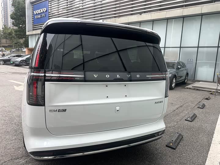 Volvo EM90 2025 2025款 Ultra 六座