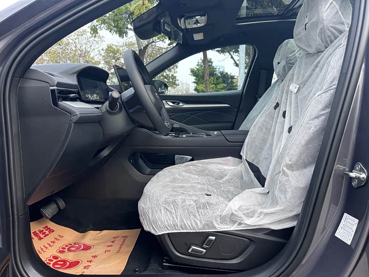 Geely Preface 2026 2026款 东方曜 1.5TD 昆仑版