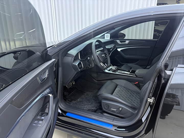 Audi A7 2025 2025款 55 TFSI quattro 尊享型