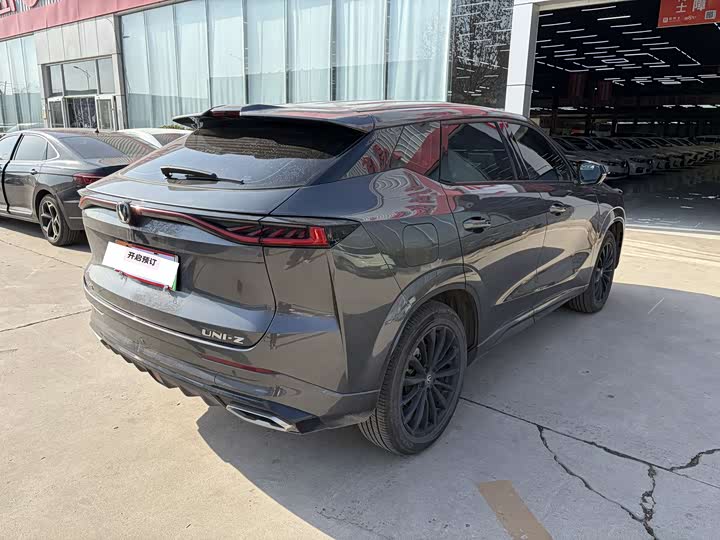 Changan UNI-Z Hybrid 2024 2024款 蓝鲸智电iDD 125km 领先型