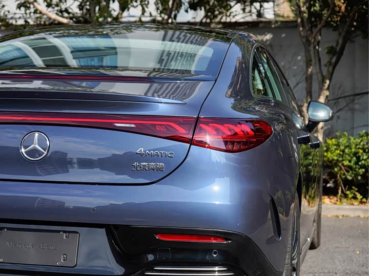 Mercedes-Benz EQE 2025 2025款 500 4MATIC 豪华版