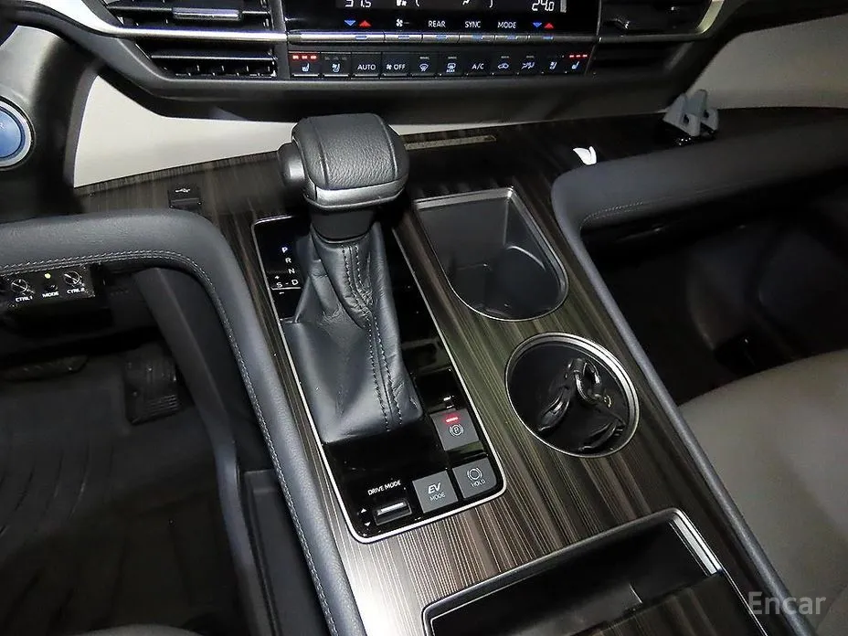 Toyota Sienna 2020 2.5 Hybrid 2WD