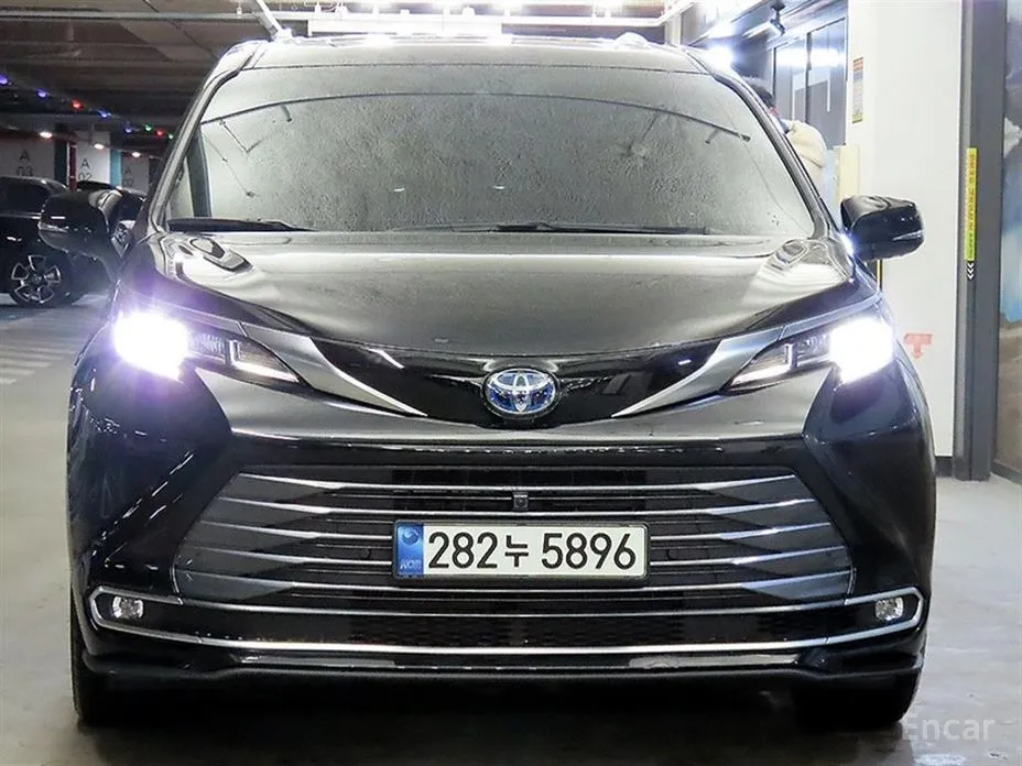 Toyota Sienna 2020 2.5 Hybrid 2WD