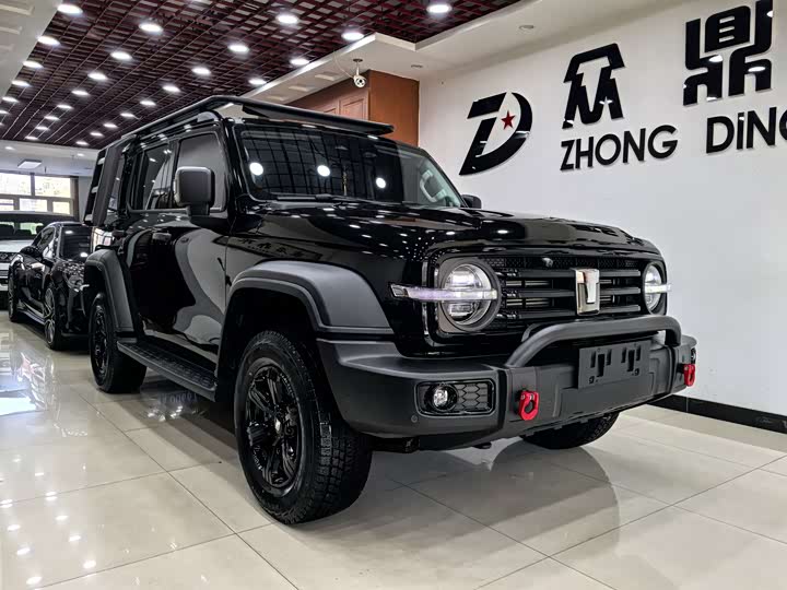 Tank 300 2025 2025款 2.0T 汽油征服者