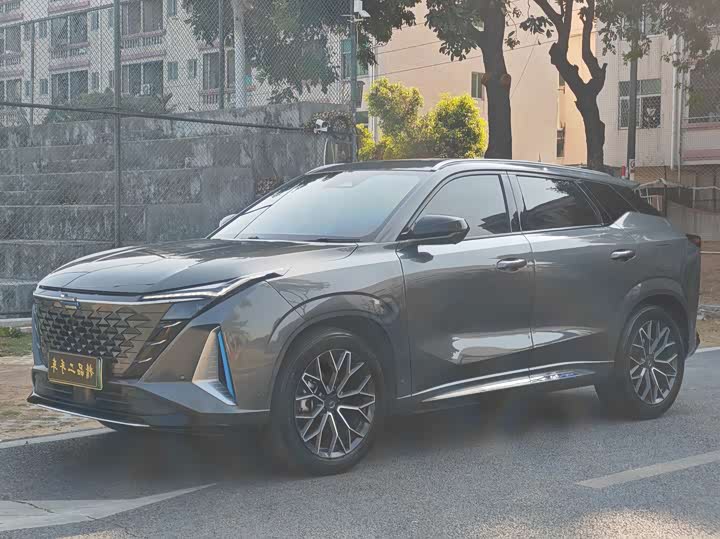 Changan Oshan Z6 Hybrid 2023 2023款 智电iDD 150KM旗舰PLUS智慧泊车版