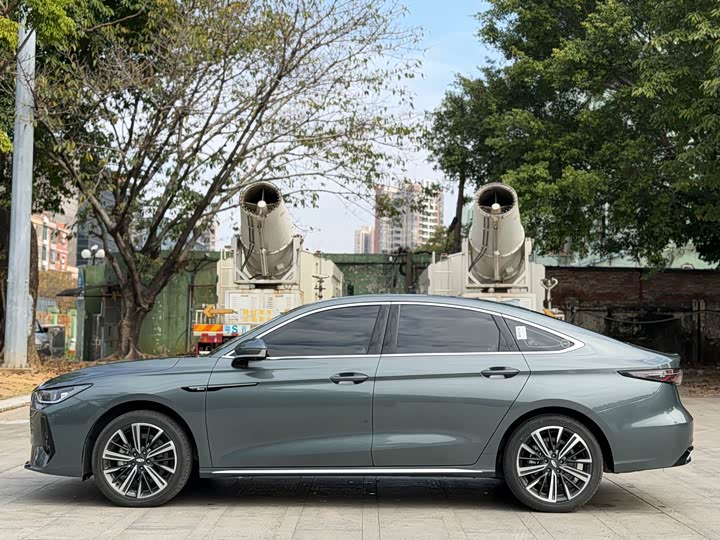 Chery Arrizo 8 Pro 2025 2025款 1.6T DCT 豪华型+