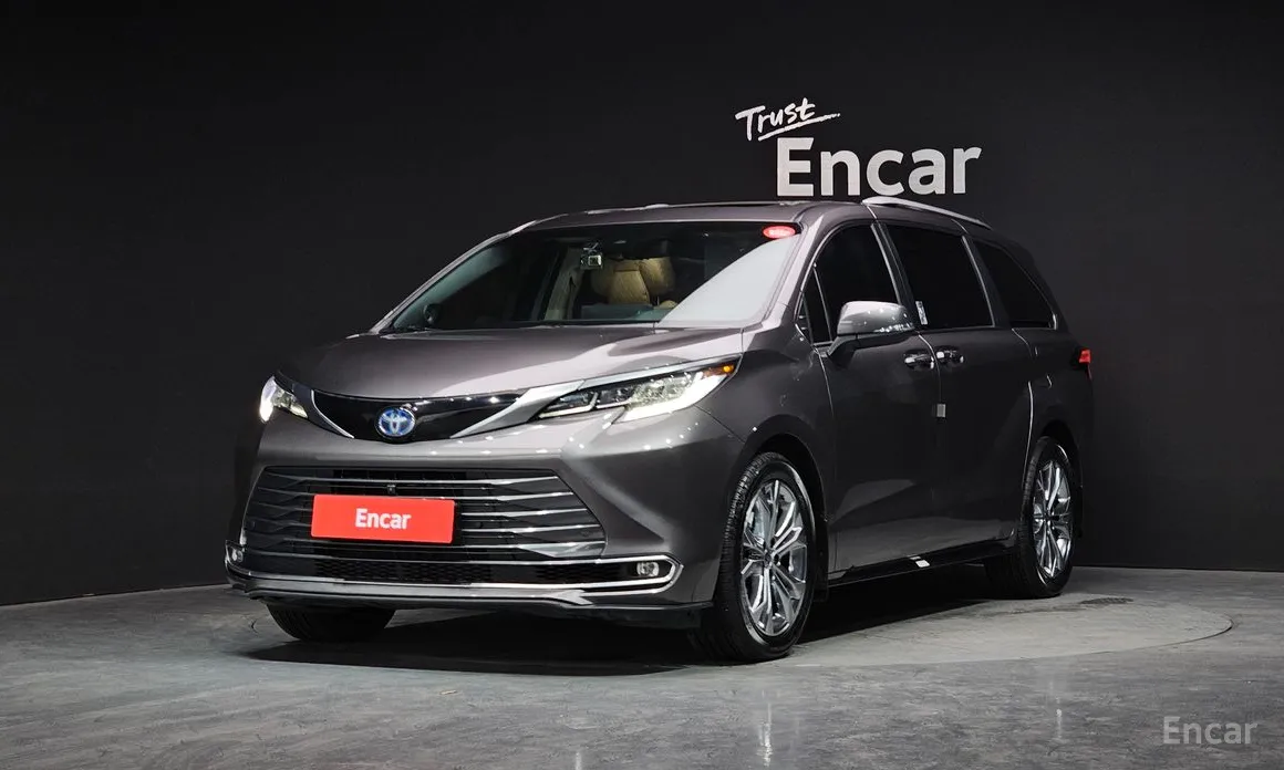 Toyota Sienna 2020 2.5 Hybrid 2WD
