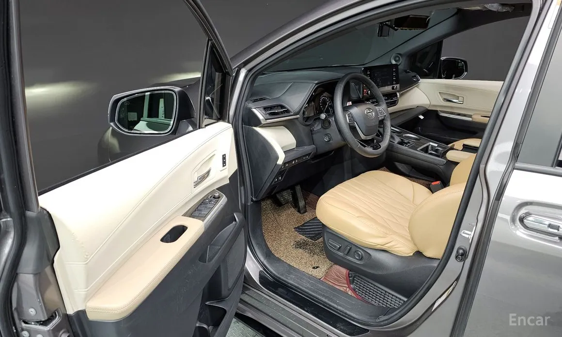 Toyota Sienna 2020 2.5 Hybrid 2WD