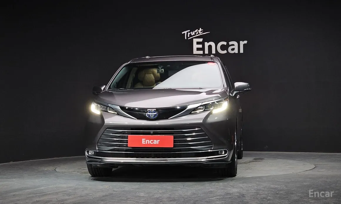 Toyota Sienna 2020 2.5 Hybrid 2WD