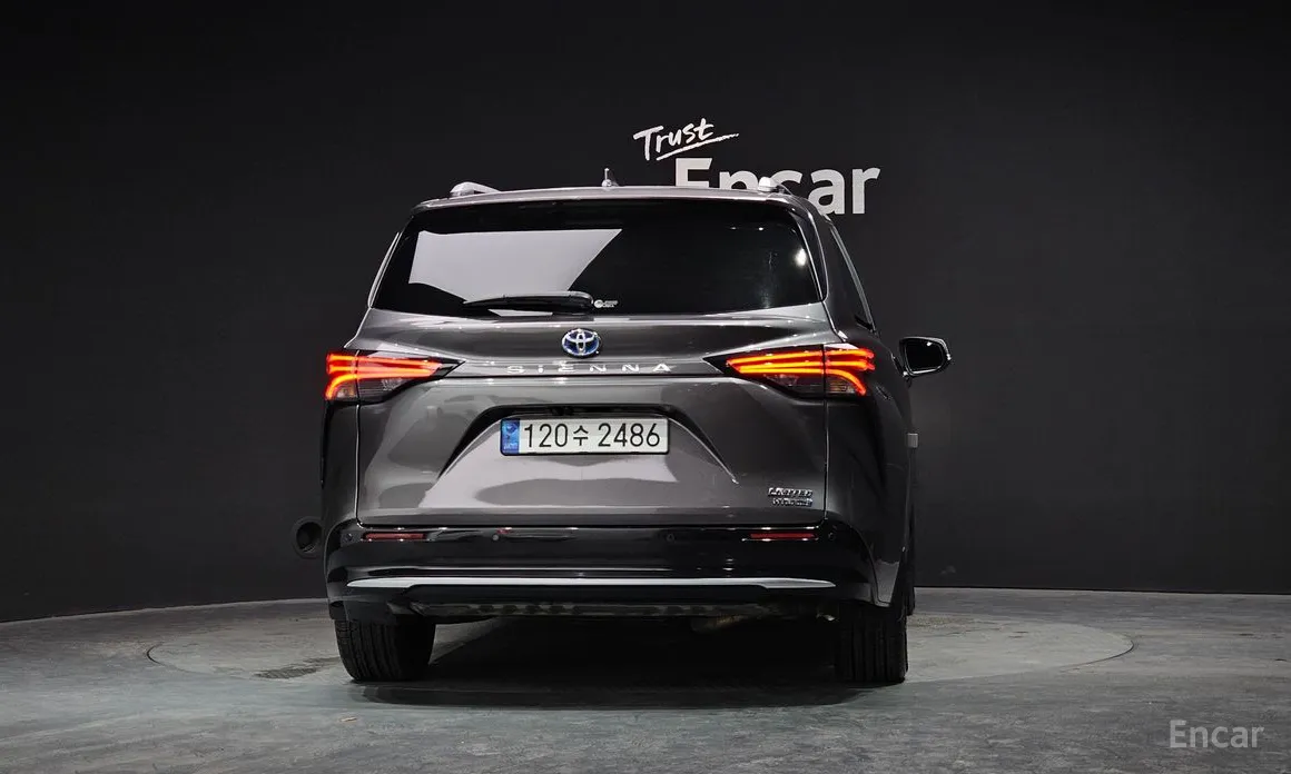 Toyota Sienna 2020 2.5 Hybrid 2WD