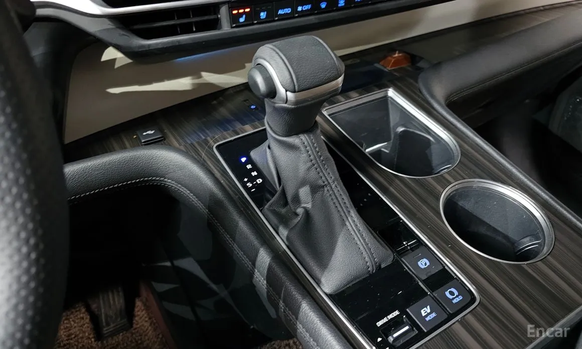 Toyota Sienna 2020 2.5 Hybrid 2WD