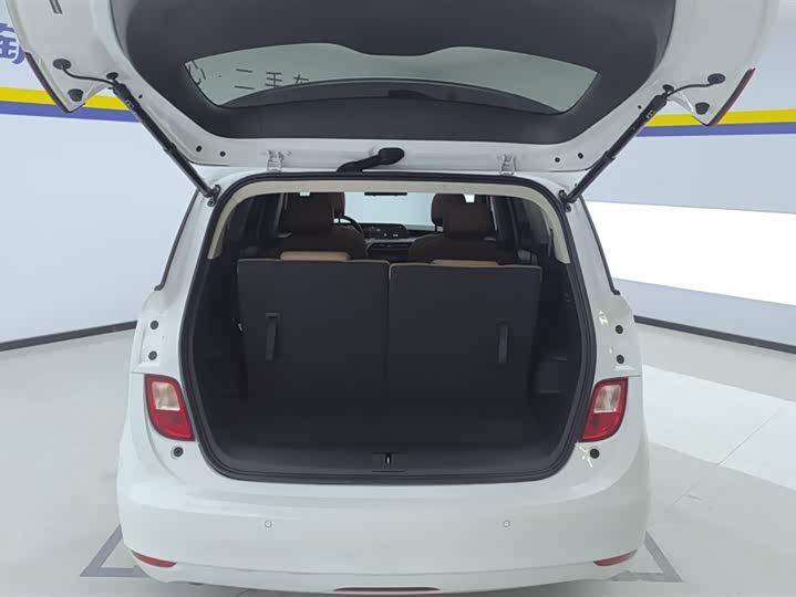 Buick GL6 2021 2021款 323T 轻混动互联豪华型