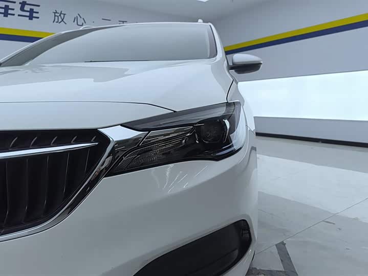 Buick GL6 2021 2021款 323T 轻混动互联豪华型
