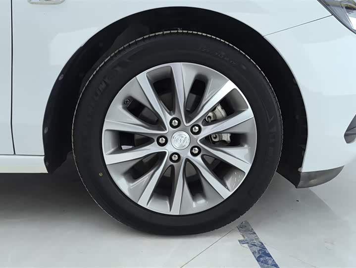 Buick GL6 2021 2021款 323T 轻混动互联豪华型