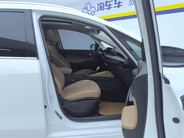 Buick GL6 2021 2021款 323T 轻混动互联豪华型