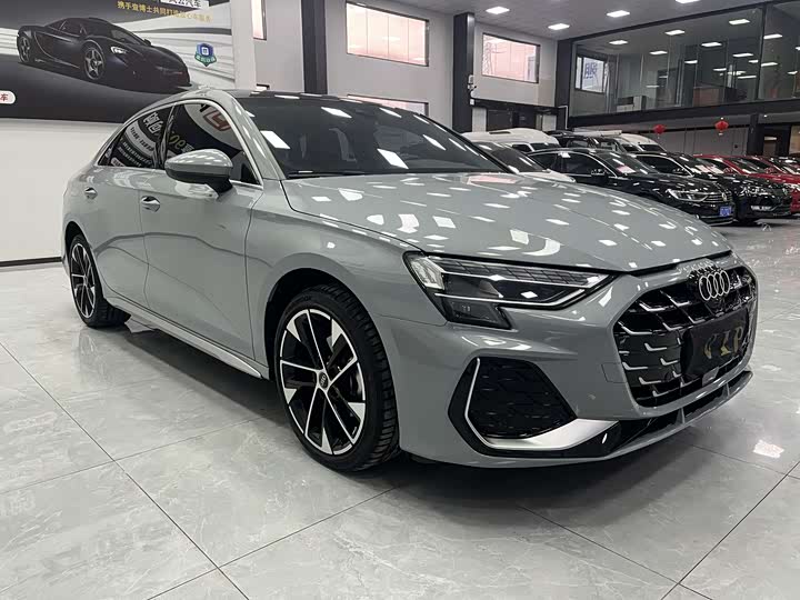 Audi A3 2025 2025款 A3L Limousine 35TFSI 飞驰尊享型