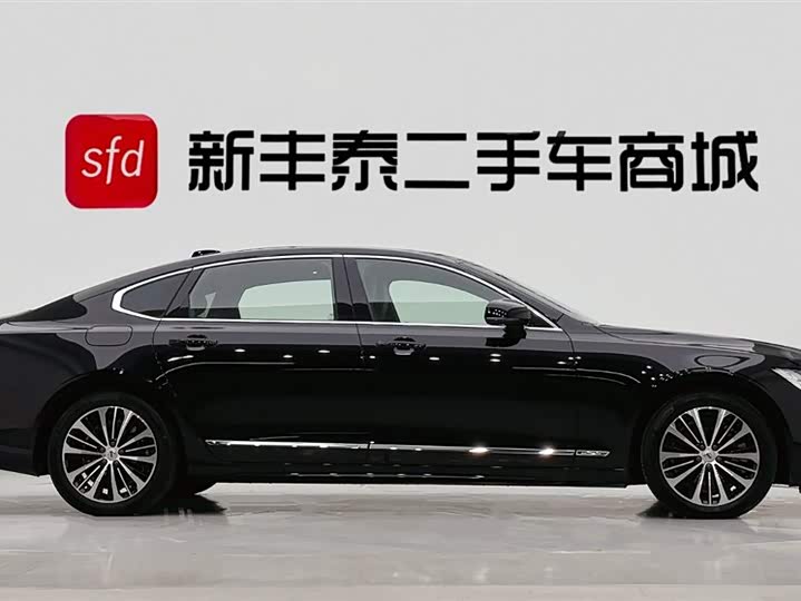 Volvo S90 Hybrid 2024 2024款 插电式混动 四驱长续航智逸豪华版