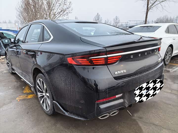 Geely Preface 2026 2026款 东方曜 1.5TD 昆仑版