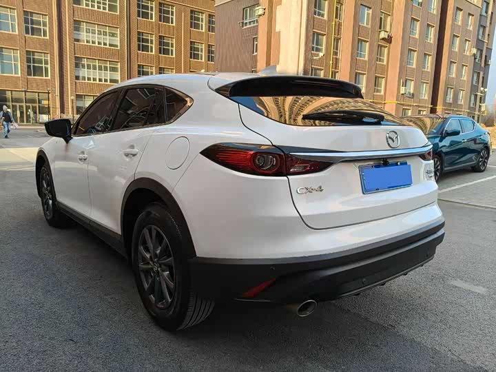 Mazda CX-4 2021 2021款 2.0L 自动两驱蓝天活力版