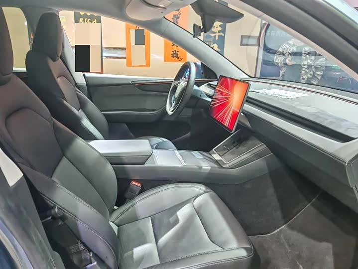 Tesla Model Y 2025 2025款 后轮驱动 首发版