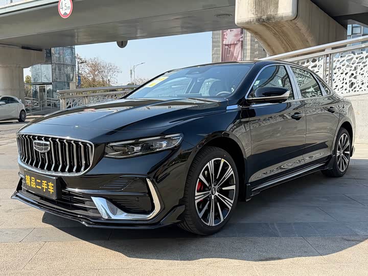 Geely Preface 2026 2026款 东方曜 1.5TD 昆仑版