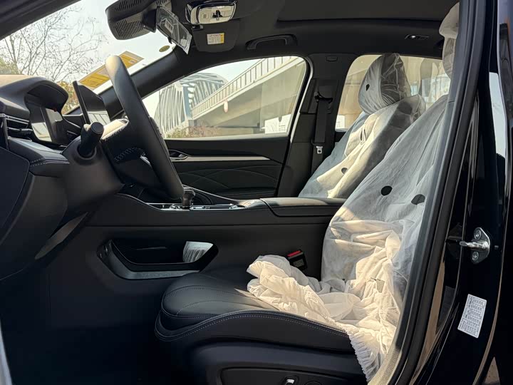 Geely Preface 2026 2026款 东方曜 1.5TD 昆仑版