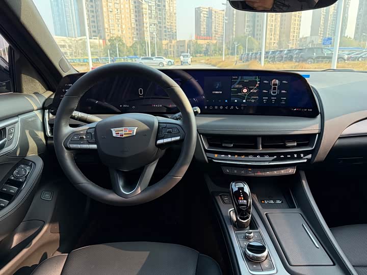 Cadillac CT5 2025 2025款 28T 赛道性能版