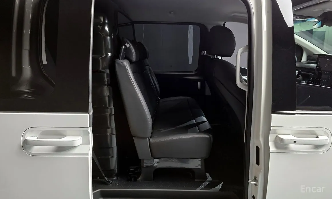 Hyundai Staria 2021 L3.5 Cargo 5-Seater