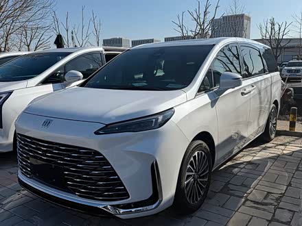 Buick GL8 Hybrid 2025 2025款 陆尚 尊享版 7座