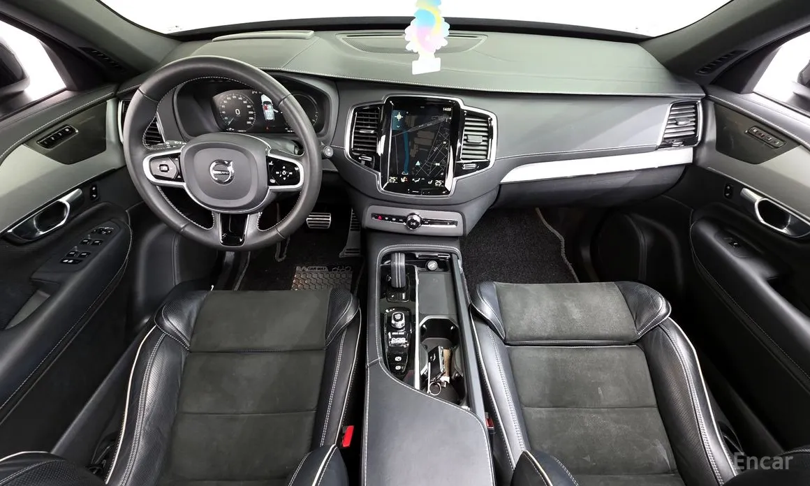 Volvo XC90 2016 T8 R-Design Hybrid