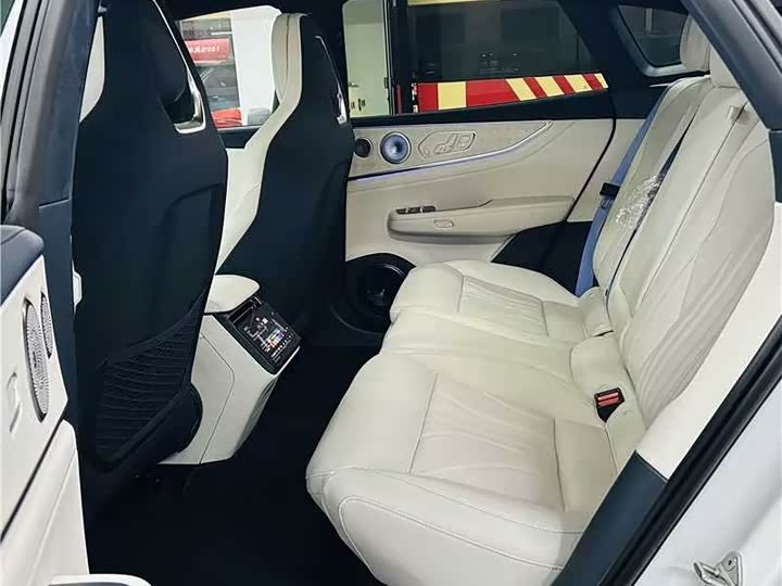 Zeekr 001 2026 2026款 103度后驱 Max版