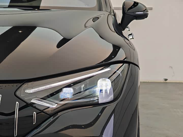 Mercedes-Benz EQE AMG 2023 2023款 AMG EQE 53 4MATIC+