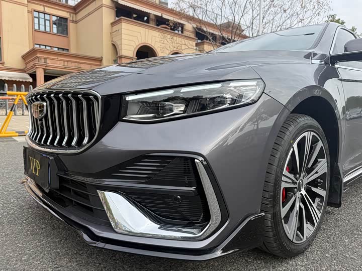 Geely Preface 2026 2026款 东方曜 1.5TD 昆仑版