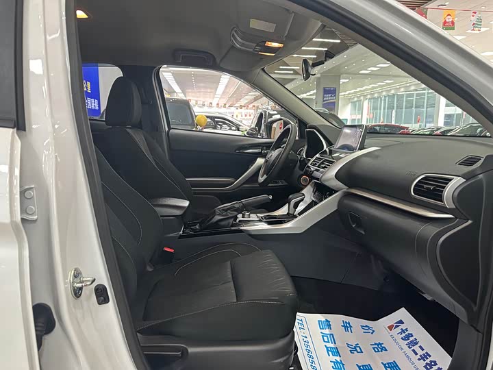 Mitsubishi Eclipse Cross 2022 2022款 1.5T CVT两驱无畏版