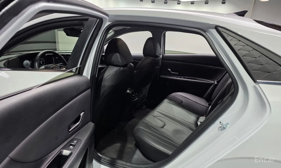 Hyundai Avante 2023 1.6