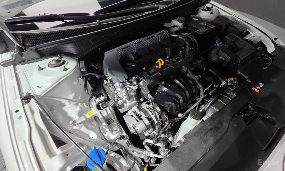 Hyundai Avante 2023 1.6