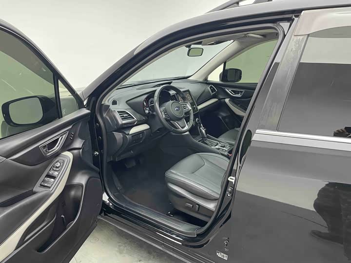 Subaru Forester 2022 2022款 2.0i AWD豪华版EyeSight