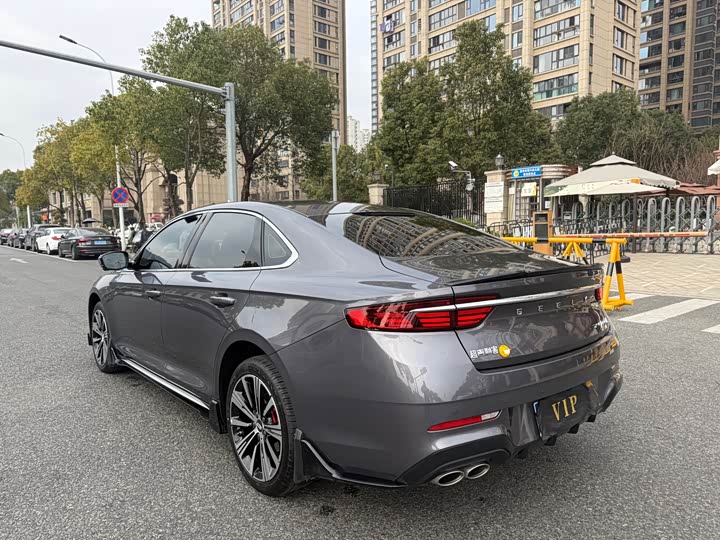 Geely Preface 2026 2026款 东方曜 1.5TD 昆仑版