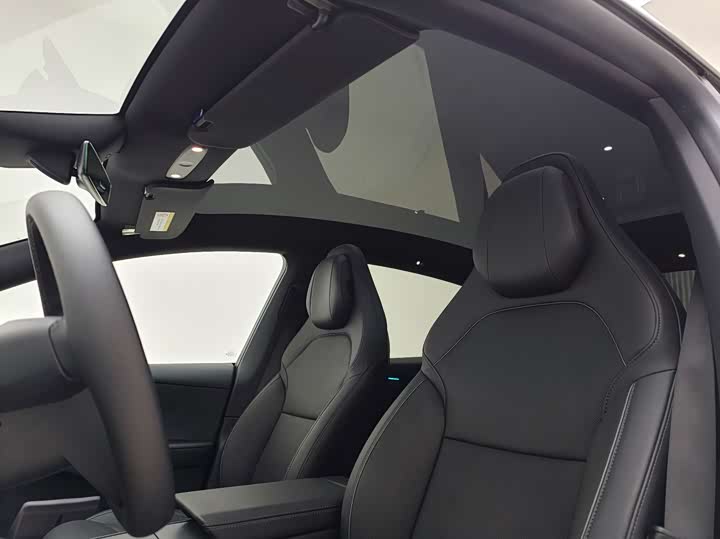 Tesla Model Y 2025 2025款 长续航全轮驱动版