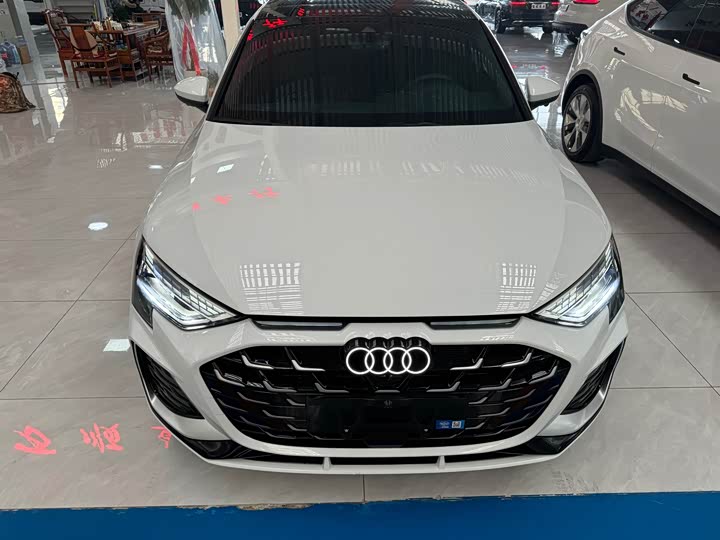 Audi A3 2025 2025款 Sportback 35TFSI 飞驰尊享型 +豪华臻选包