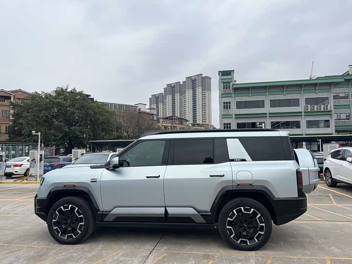 BYD FangChengBao Leopard 8 2025 2025款 智勇旗舰版 7座