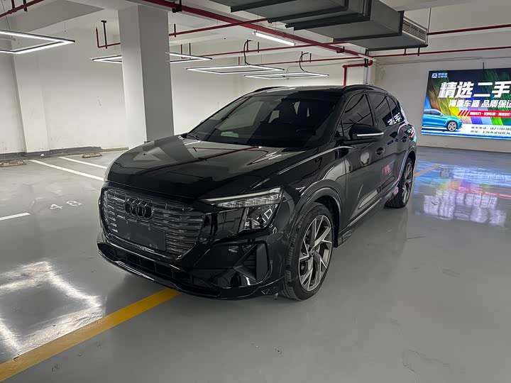 Audi Q5 e-tron 2023 2023款 40 e-tron 星耀型 黑武士版