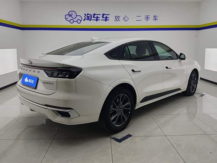 Ford Mondeo 2025 2025款 2.0T EcoBoost 豪华型