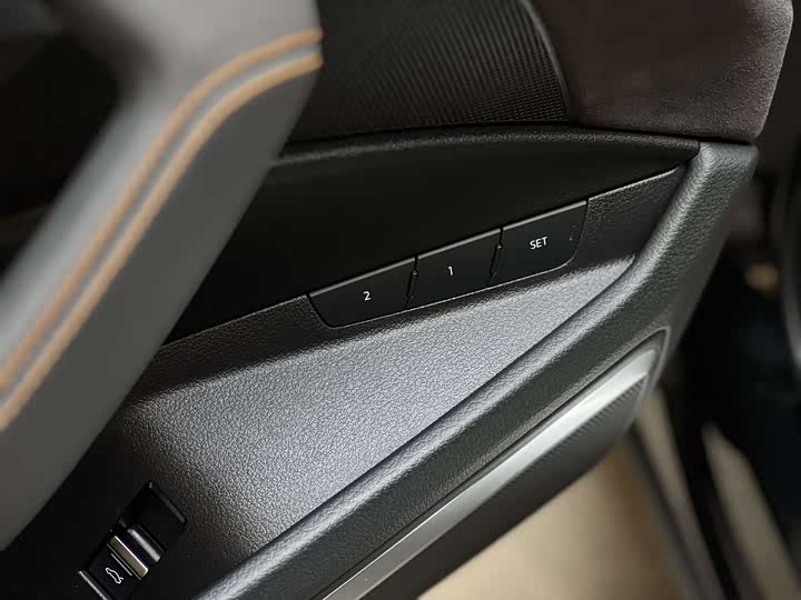 Audi e-tron 2021 2021款 50 quattro 臻选型