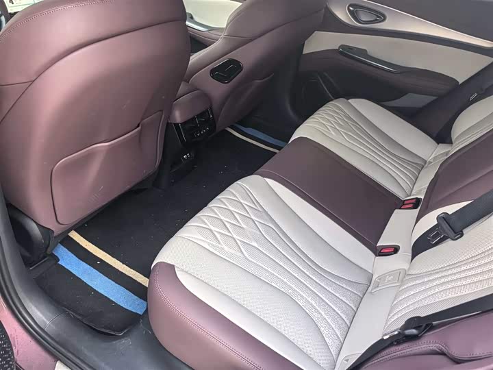 BYD Seal 07 DM-i Hybrid 2025 2025款 智驾版 DM-i 1.5T 125km 旗舰型